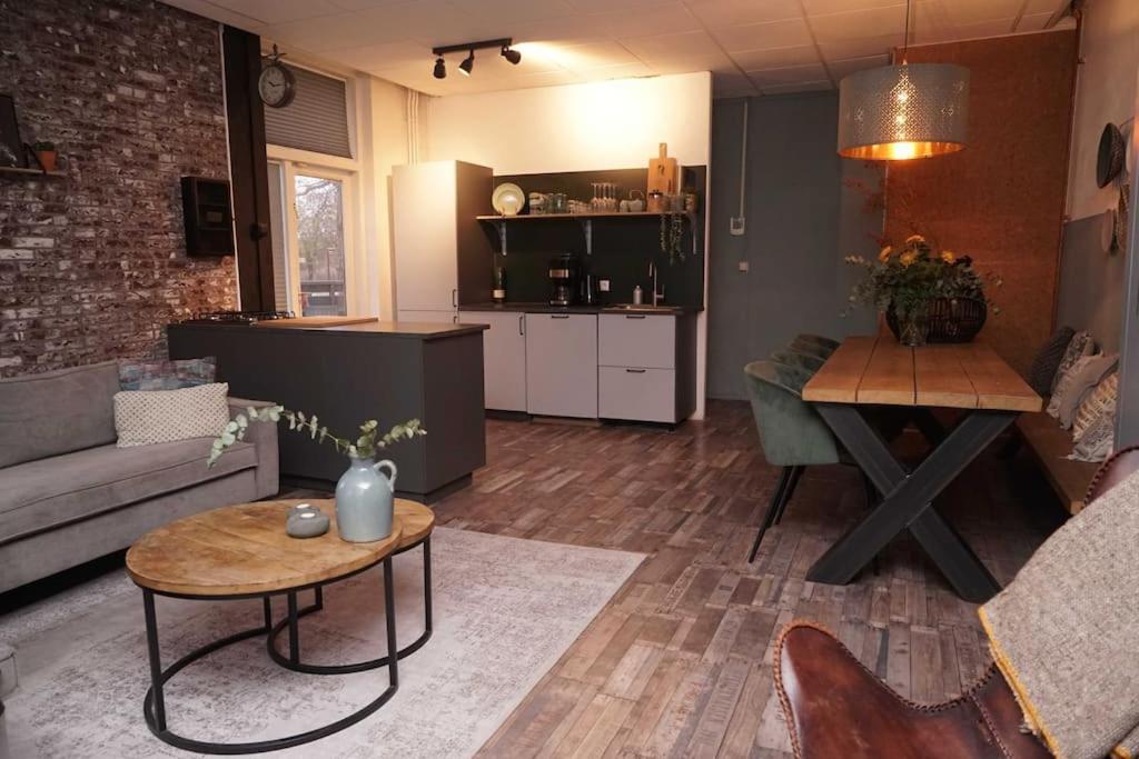 Ruim Appartement In Utrecht. Εξωτερικό φωτογραφία